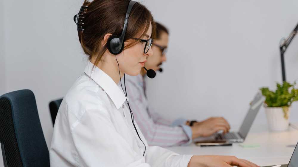 pracownik call center